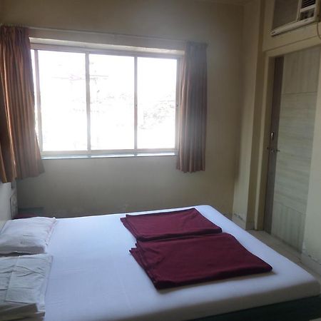 Hotel Sai Ratna Nashik Exterior photo